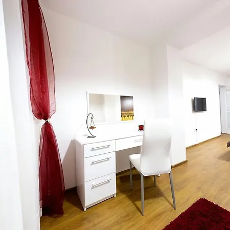 Apartament Bianca Apartment *